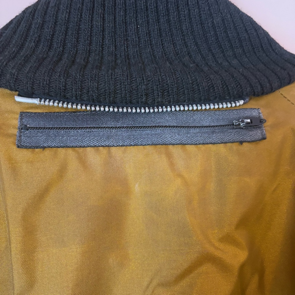 Stearns Bronze Ski & Snowboard Jacket with Shiny Water-Resistant Material - Picture 10 of 12
